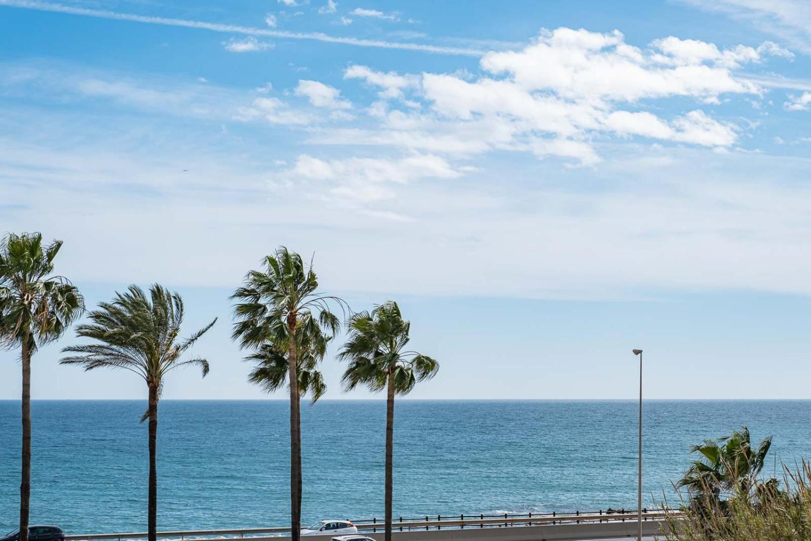 Family & Beach Apartments Mijas Costa & Fuengirola By Alfresco Stays El Faro Zewnętrze zdjęcie