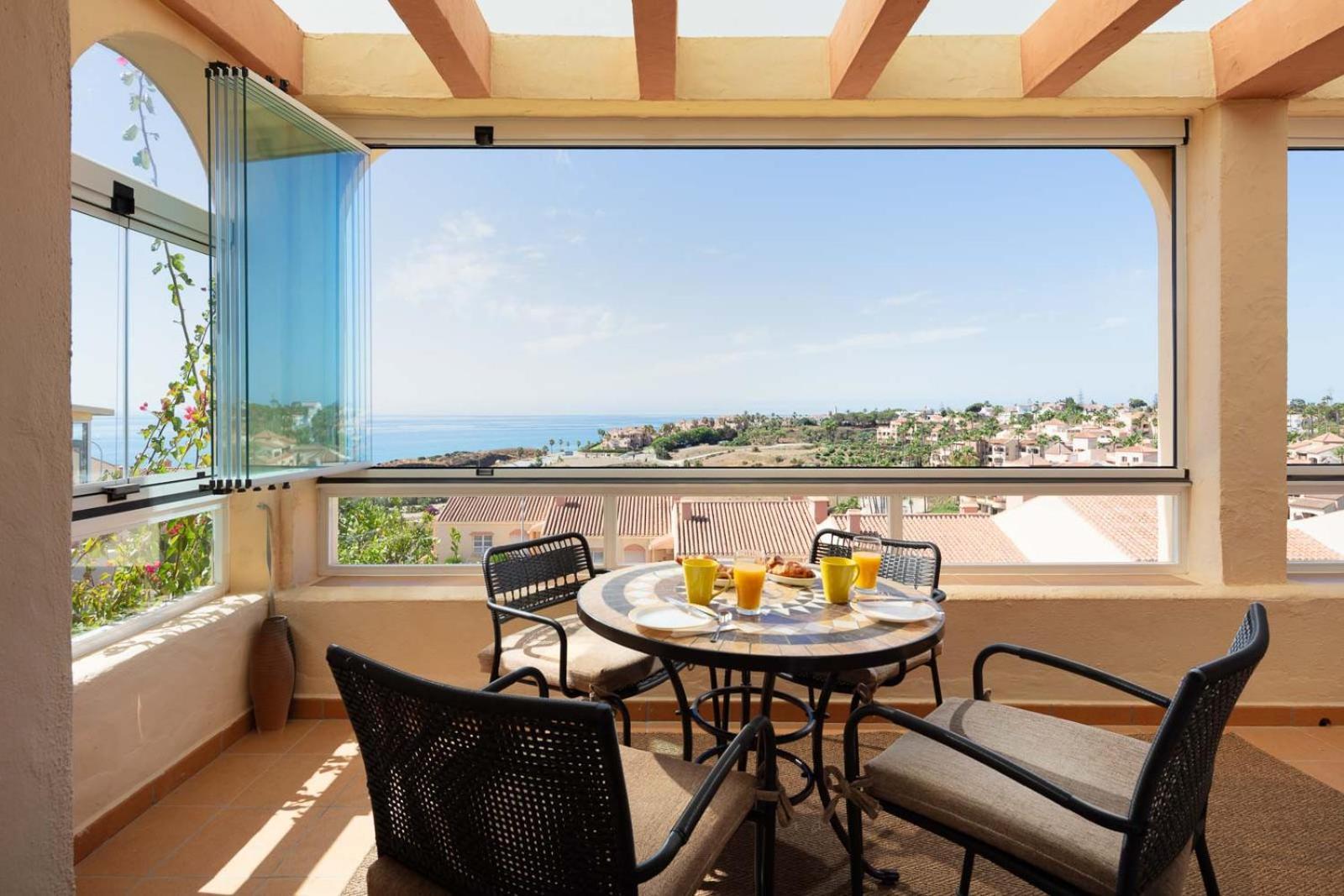 Family & Beach Apartments Mijas Costa & Fuengirola By Alfresco Stays El Faro Zewnętrze zdjęcie