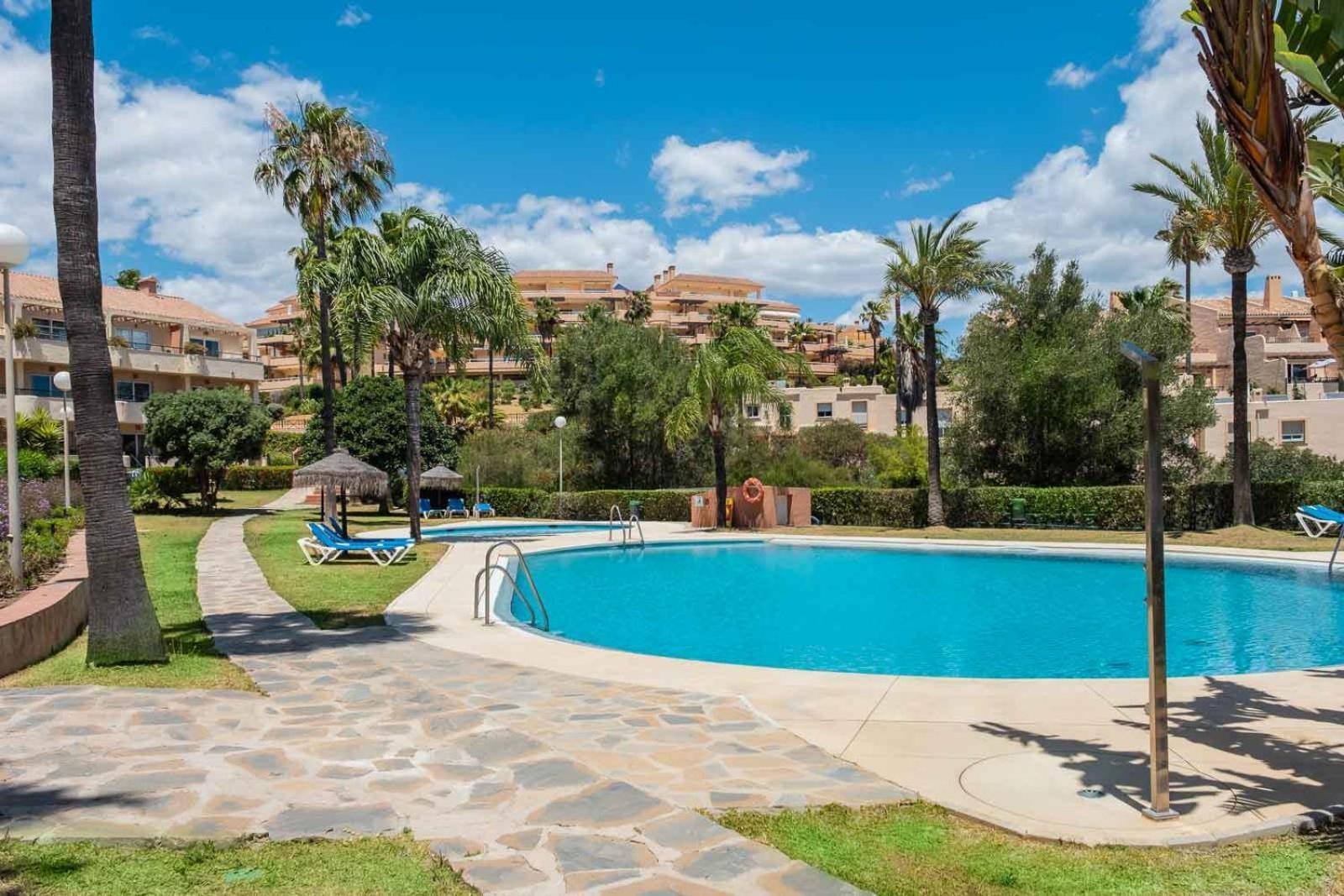 Family & Beach Apartments Mijas Costa & Fuengirola By Alfresco Stays El Faro Zewnętrze zdjęcie