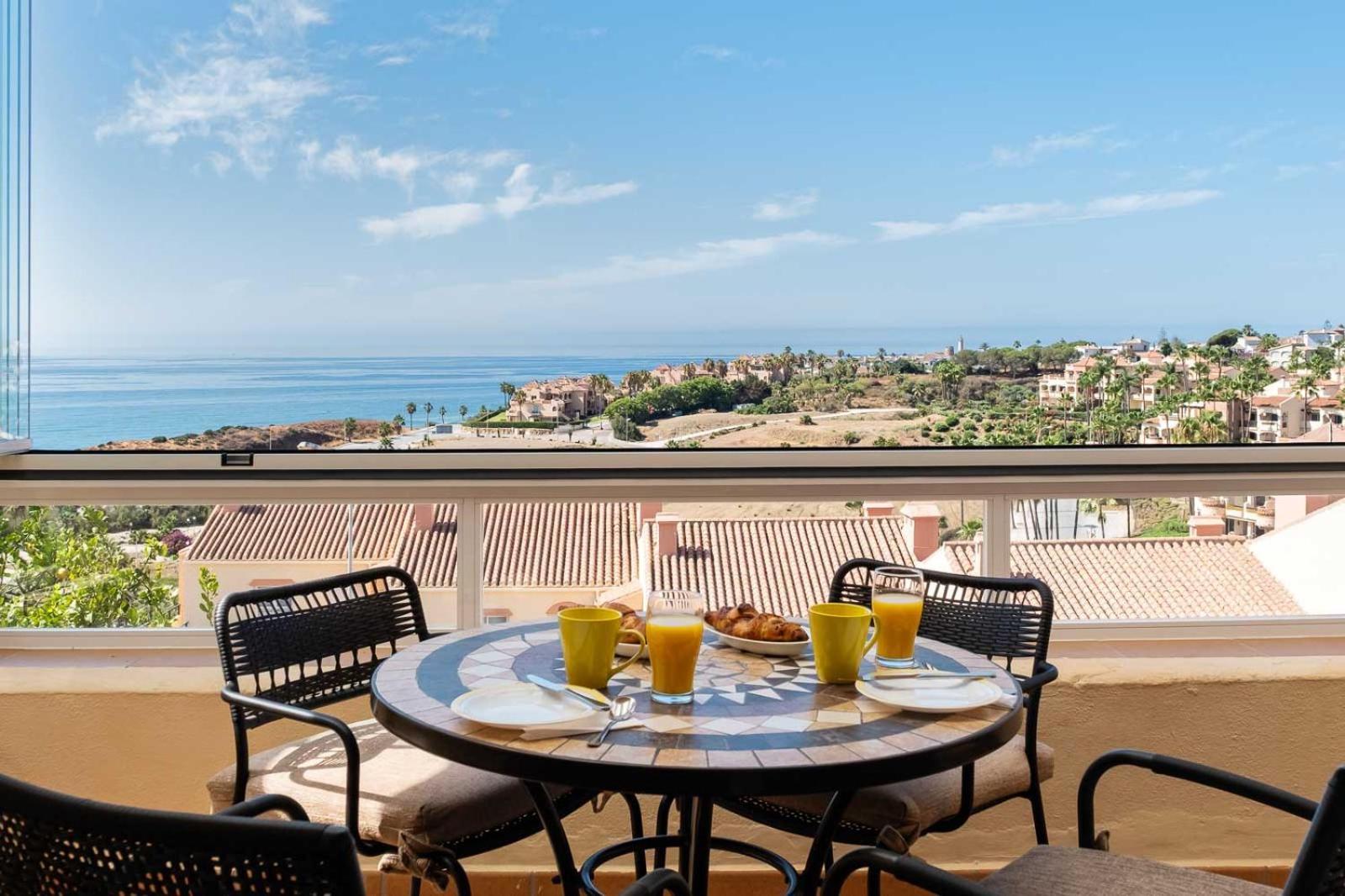 Family & Beach Apartments Mijas Costa & Fuengirola By Alfresco Stays El Faro Zewnętrze zdjęcie