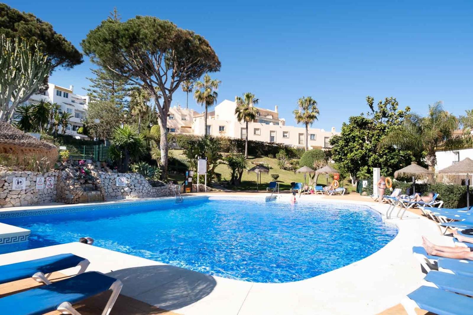 Family & Beach Apartments Mijas Costa & Fuengirola By Alfresco Stays El Faro Zewnętrze zdjęcie