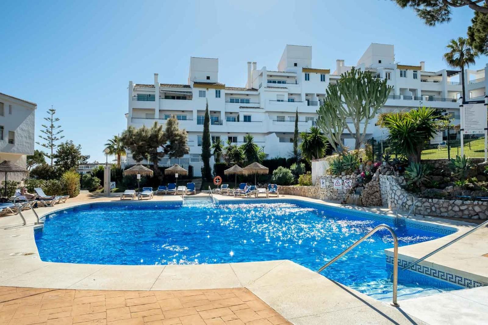 Family & Beach Apartments Mijas Costa & Fuengirola By Alfresco Stays El Faro Zewnętrze zdjęcie