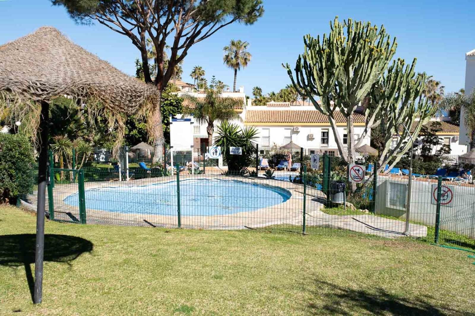 Family & Beach Apartments Mijas Costa & Fuengirola By Alfresco Stays El Faro Zewnętrze zdjęcie