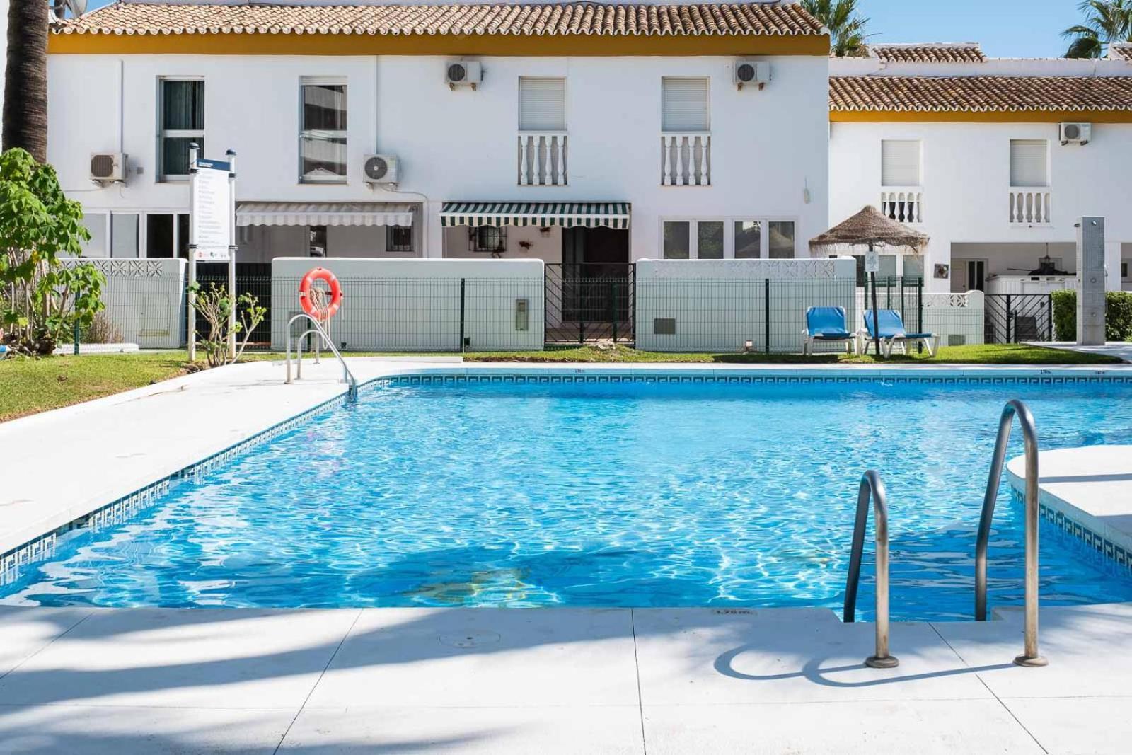 Family & Beach Apartments Mijas Costa & Fuengirola By Alfresco Stays El Faro Zewnętrze zdjęcie
